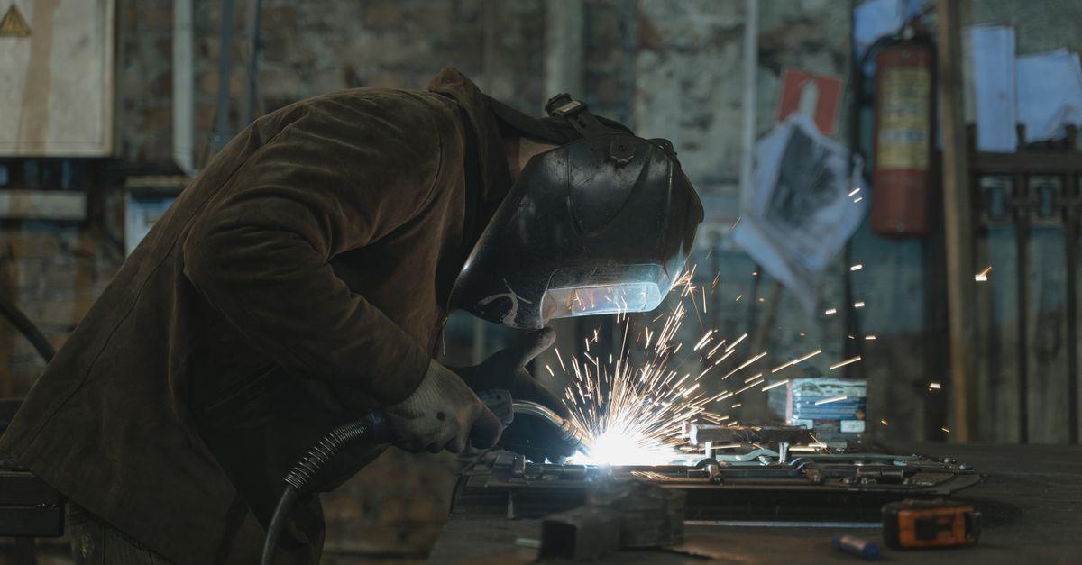 5 estratégias para captar clientes na indústria de metalurgia