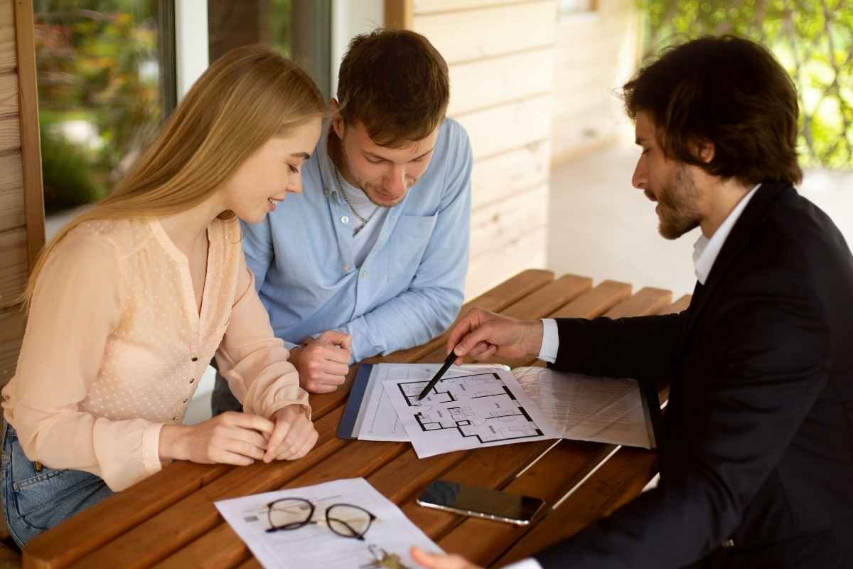 Como Analisar Agências de Viagem Para Comprar Passagens: Guia Completo Para Escolher Com Segurança e Economia